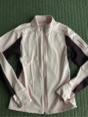 Nike — Vintage Pink and Burgundy Jacket